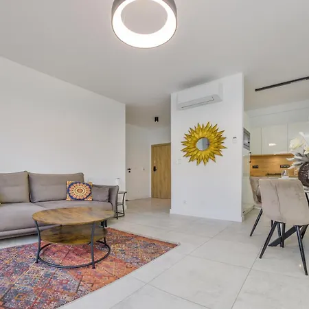 Apartamenty Delux Sun & Snow Belnihel - Blisko Centrum I Fokarium Exterior photo